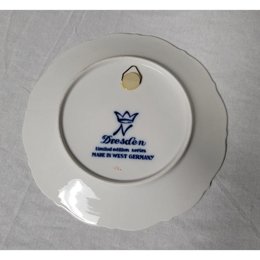 1973 Dresden Christmas Holy Night Limited Edition Collector Plate West Germany